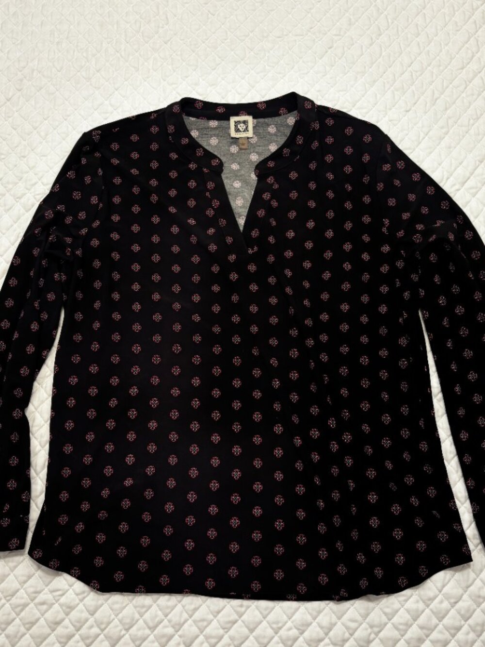 Women’s Anne Klein V-Neck Long-Sleeve Blouse L